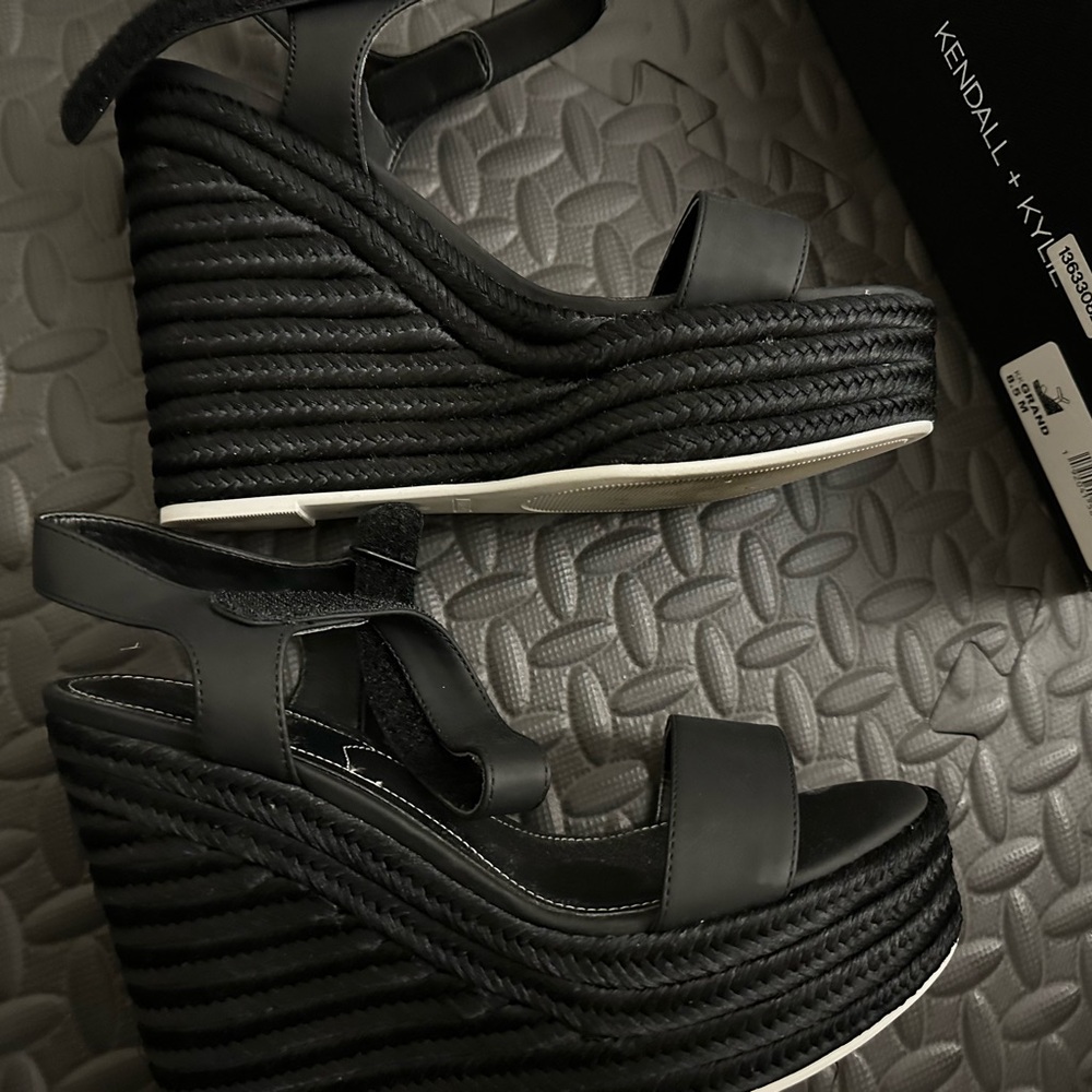 Kendall & Kylie Sandals